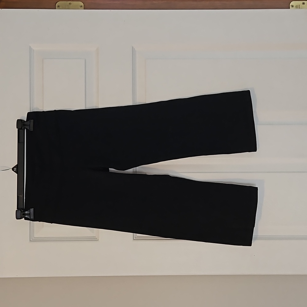 Lululemon capri leggings with tote